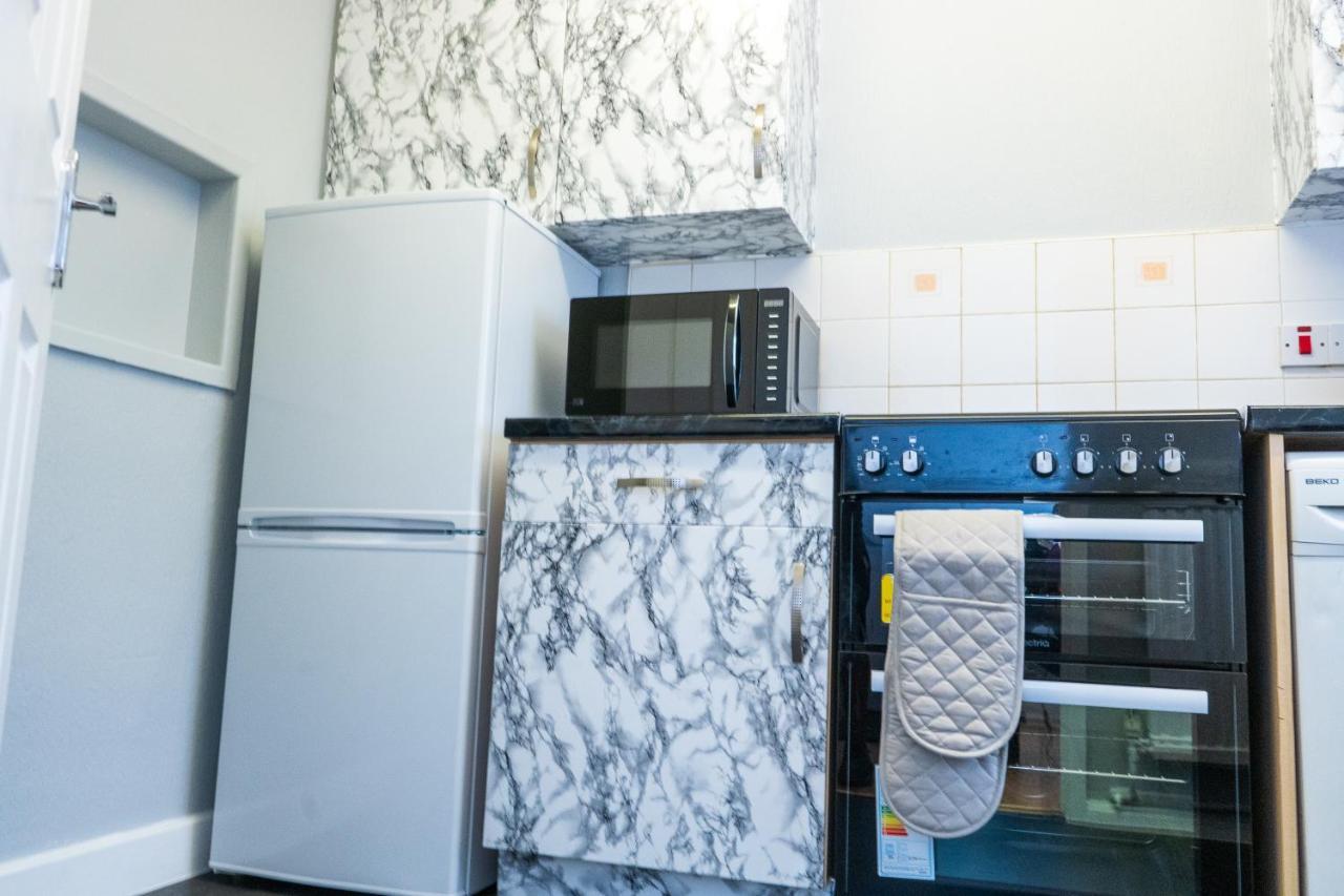 曼彻斯特Cosy 2 Bed With Parking Near Piccadilly, Etihad Stadium And Coop Live Sleeps Up To 5别墅 外观 照片
